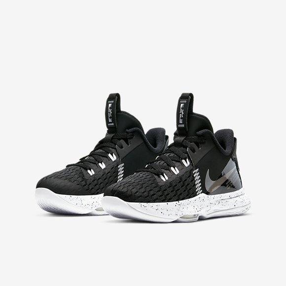 LeBron Witness 5 metallic silver - Picture 2 of 2